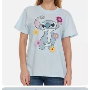 T-Shirt Stitch Disney Crochet Flowers Graphic Relaxed Fit Women's NWT
